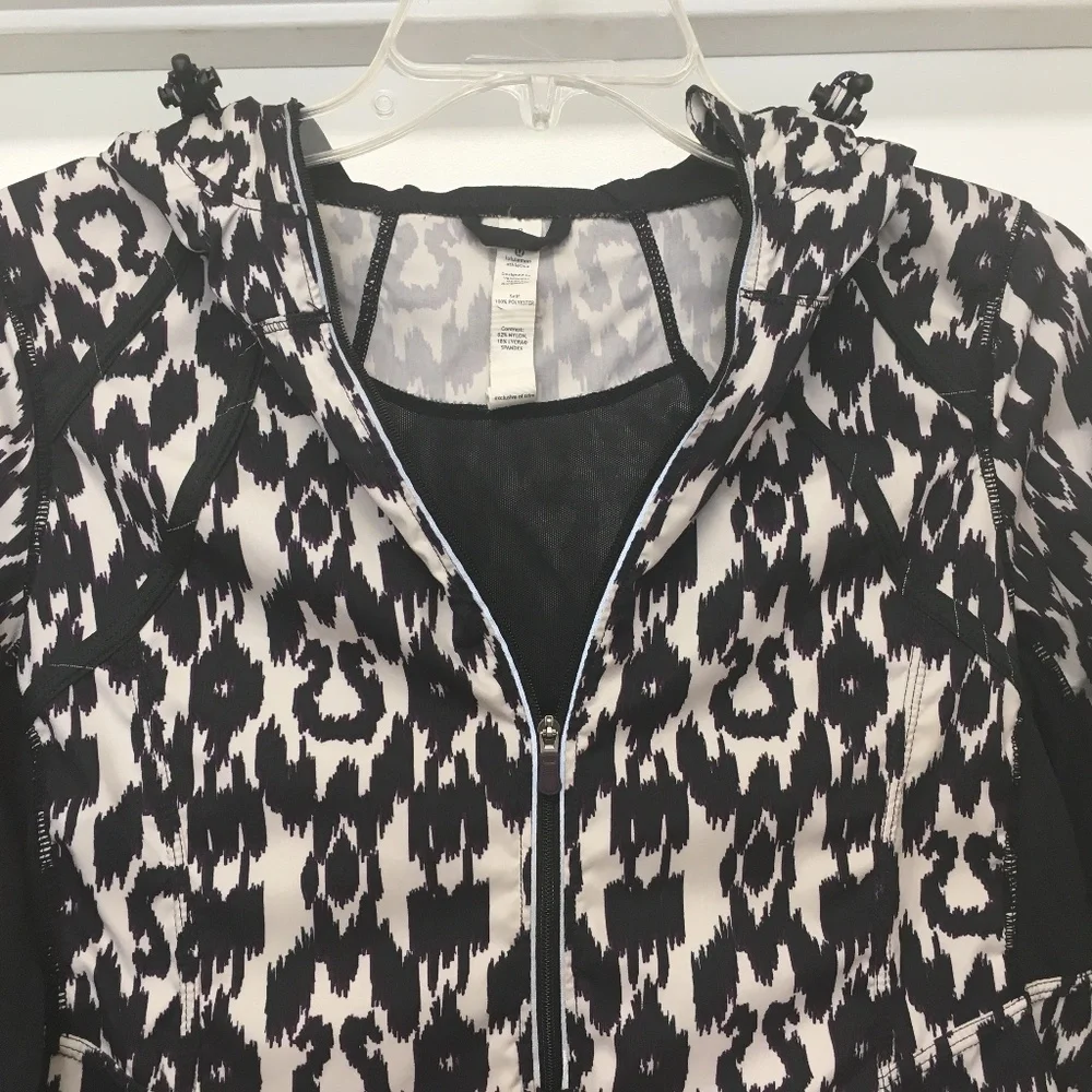 Lululemon Willpower 1/2 Zip Pullover Jacket Sprinkler Ikat EUC - Picture 3 of 12